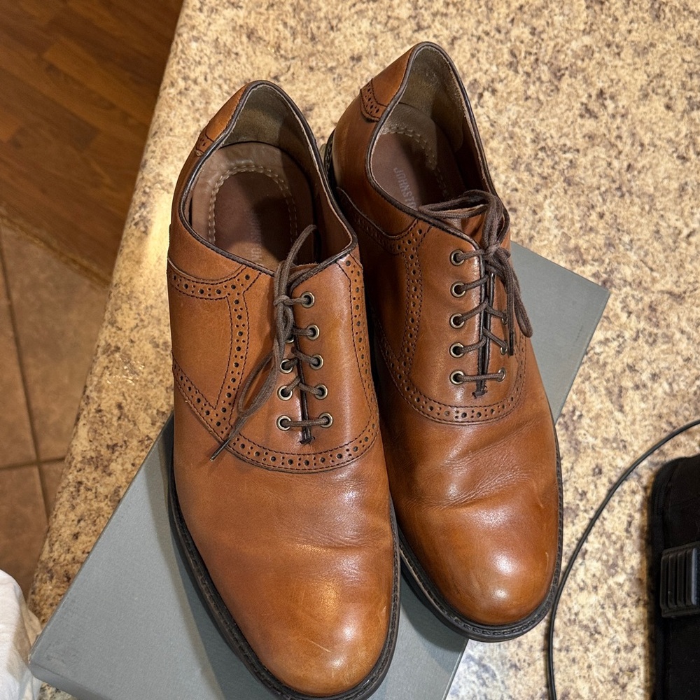 Elegant Tan Leather Men's Oxfords
